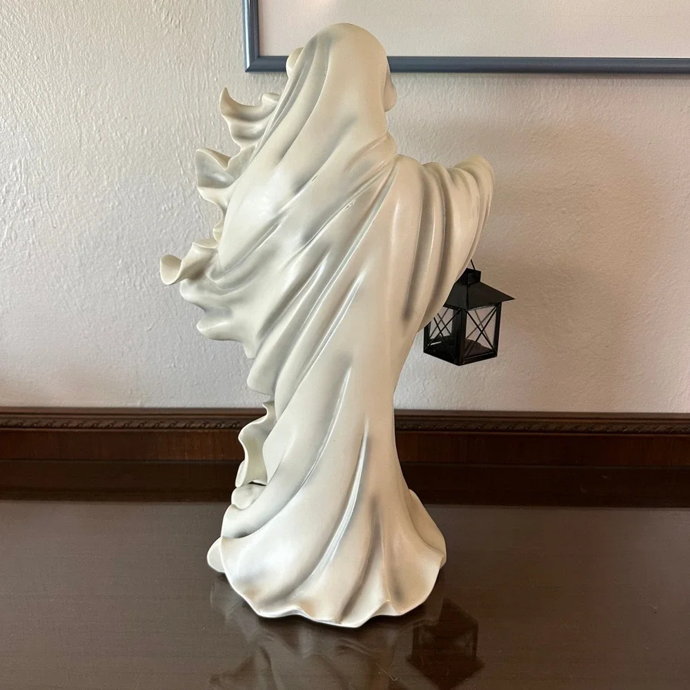 Cracker Barrel Ghost Holding Lantern Figurine Halloween Decor White 18''